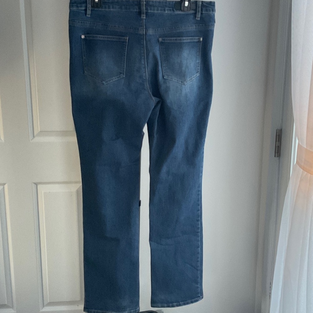 All jeans 2/$20 Buffalo David Bitton Indigo Straight Leg Jeans - Picture 3 of 5
